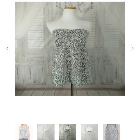 💜 SOLD💜 Strapless torrid top size 1 rose print - Picture 2 of 6